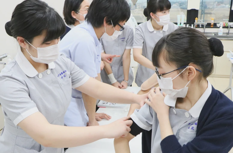 【看護学科】5/16（土）体の状態を読み解こう「看護師の目になってみよう！体のサイン発見体験」