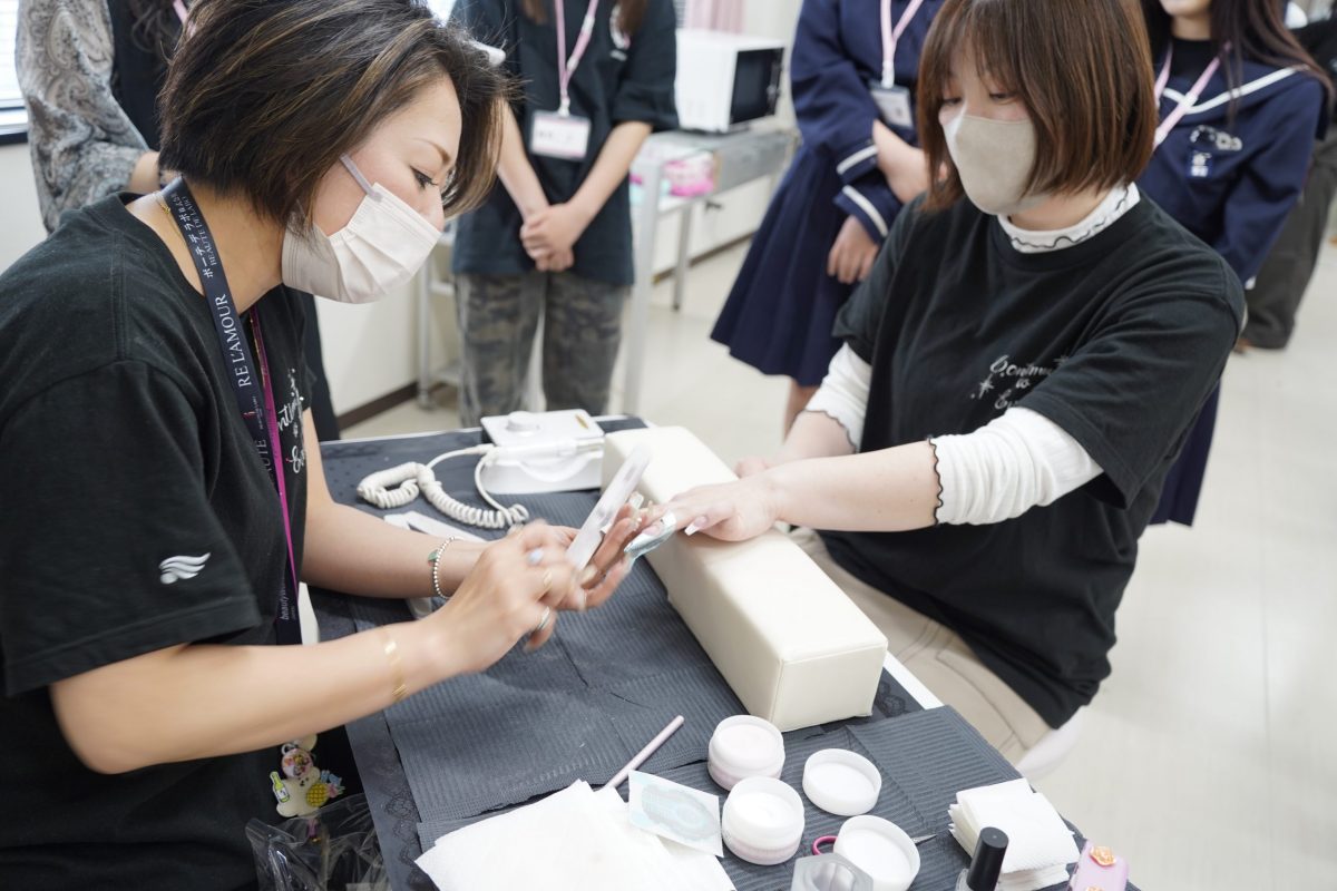 【総合ビューティ学科】かわいいが渋滞♡アニマルネイルアート体験