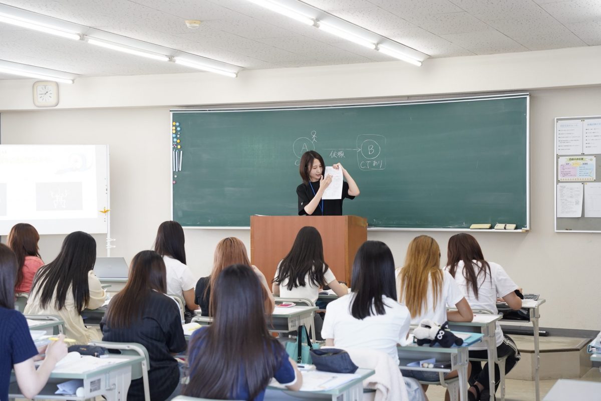 【医療秘書・診療情報管理学科】チャレンジ！メディカルアシスタント・パソコンを使って、患者登録と簡単な医療費計算